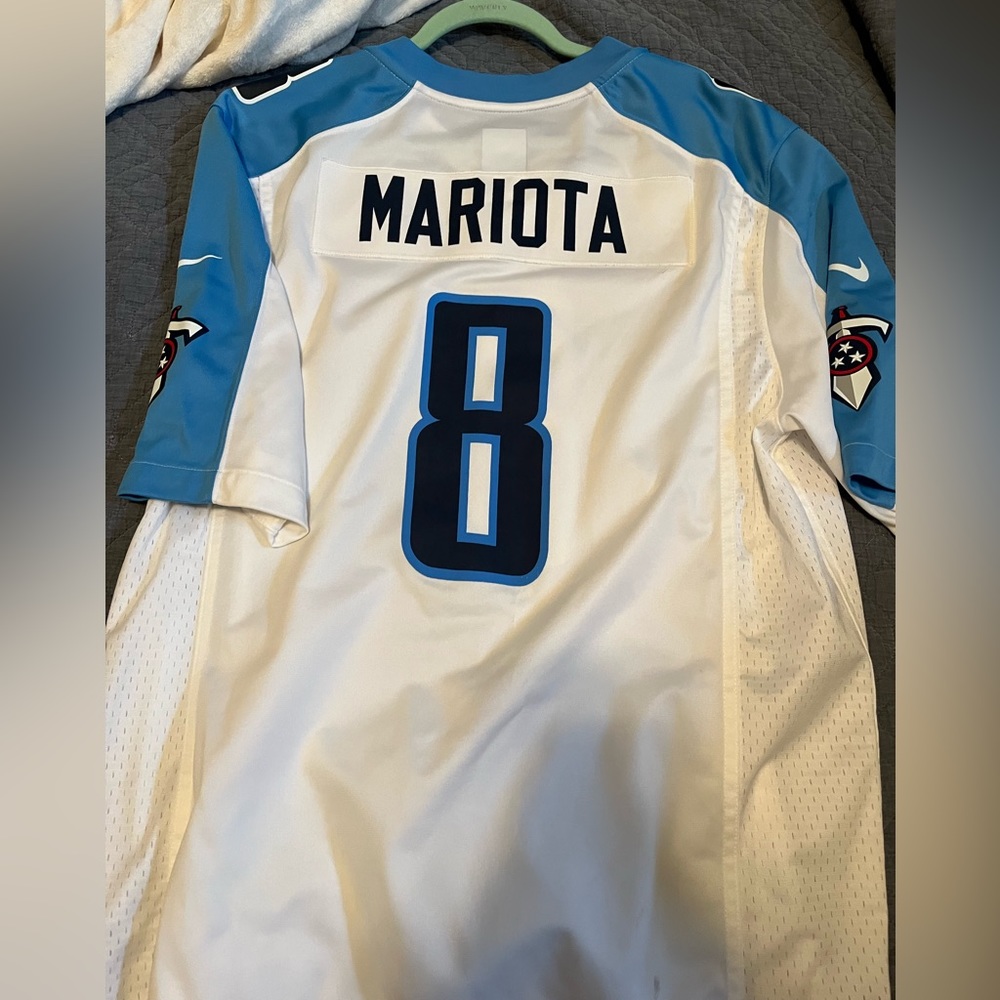 Marcus Mariota Tennessee Titans Jersey Large